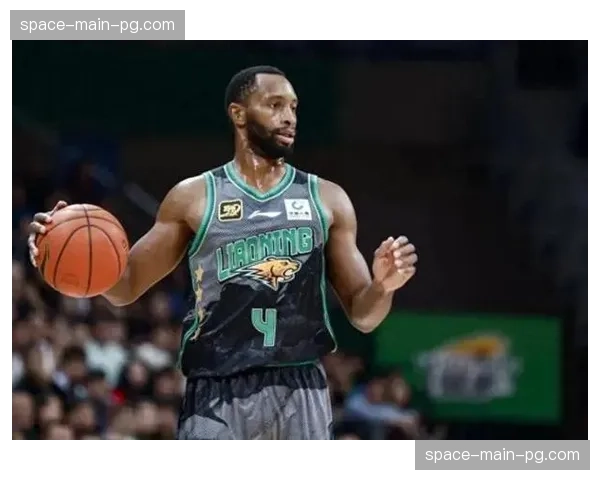 弗格第三节单节爆砍20分，上海拉开分差锁定胜局