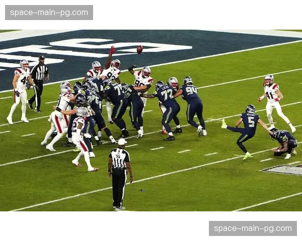 超级橄榄球太平洋联赛：十字军队主力锁球锋因训练中腿筋受伤缺阵四周