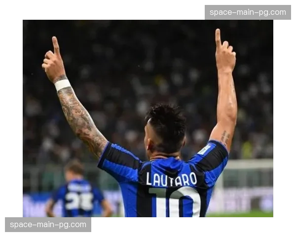 米兰接近签下拉齐奥中后卫希拉，仅剩正式步骤未完成