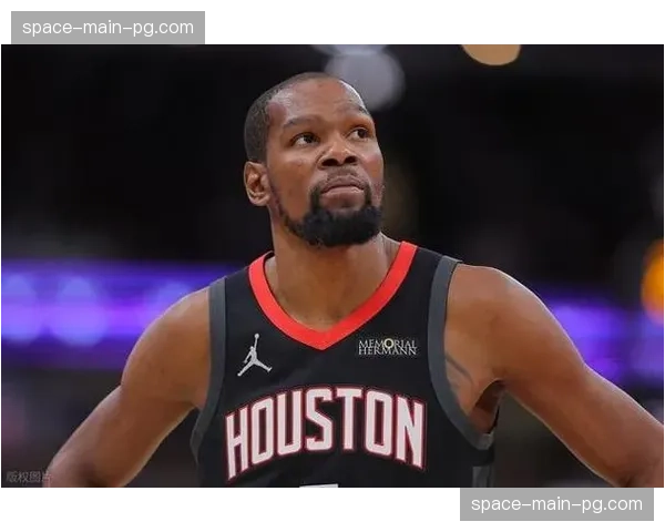 杜兰特右膝挫伤出战成疑，东契奇里夫斯确定缺席湖人火箭G1